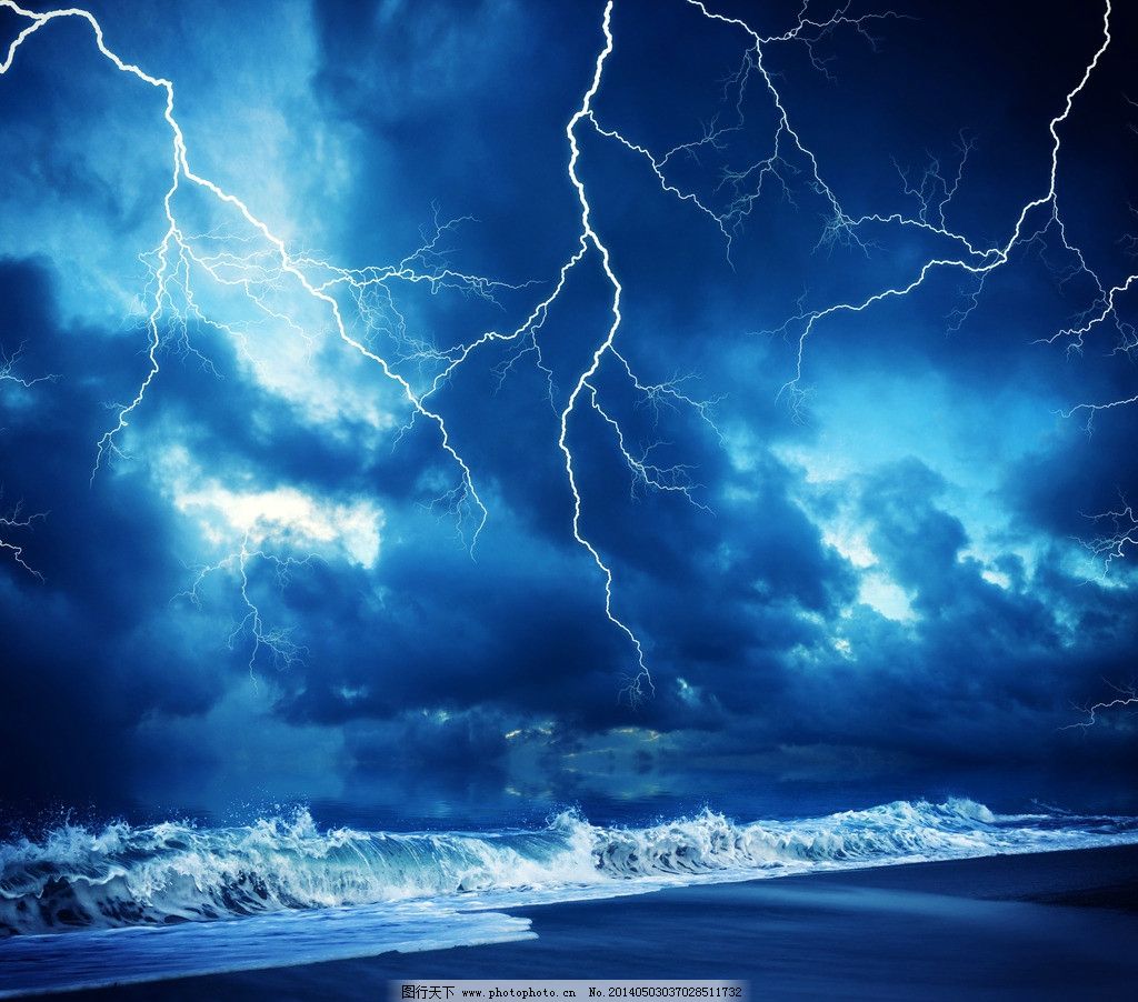 闪电打雷手抄报