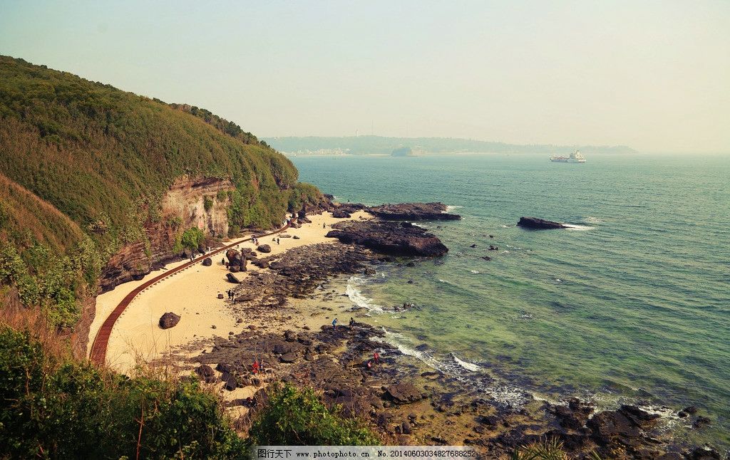 北海涠洲岛月亮湾 北海 旅游 月亮湾 涠洲岛 海滩 自然风景 自然景观