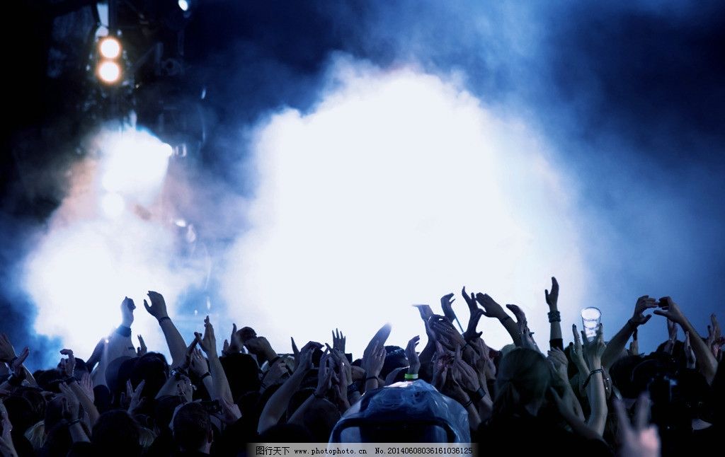 摇滚现场演唱会歌迷图片