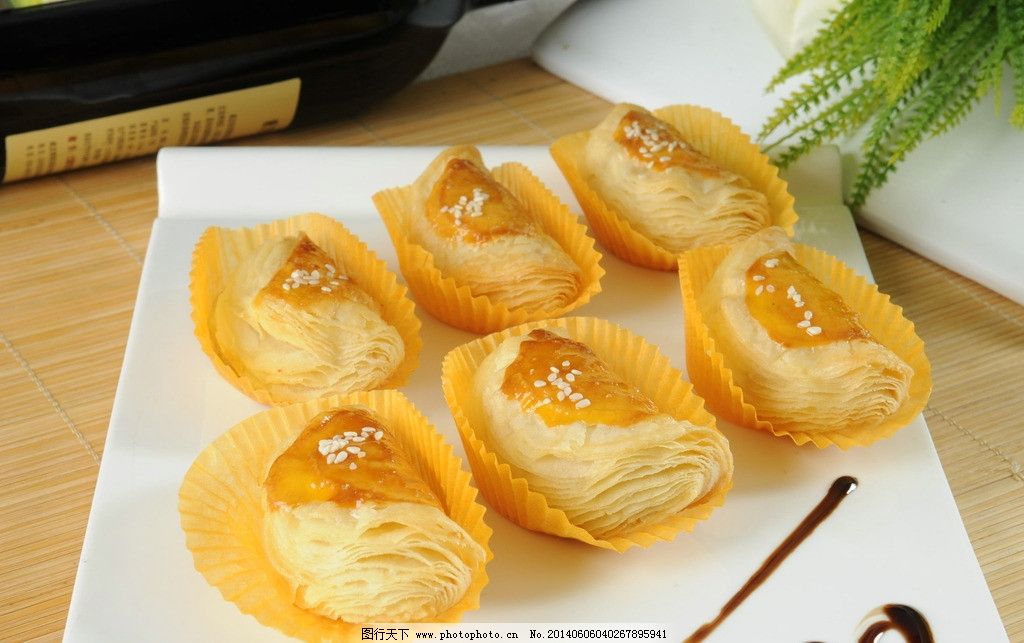 榴莲酥,美食,菜品,菜谱,佳肴,菜,传统美食,餐饮美食,摄影,300DPI,JPG